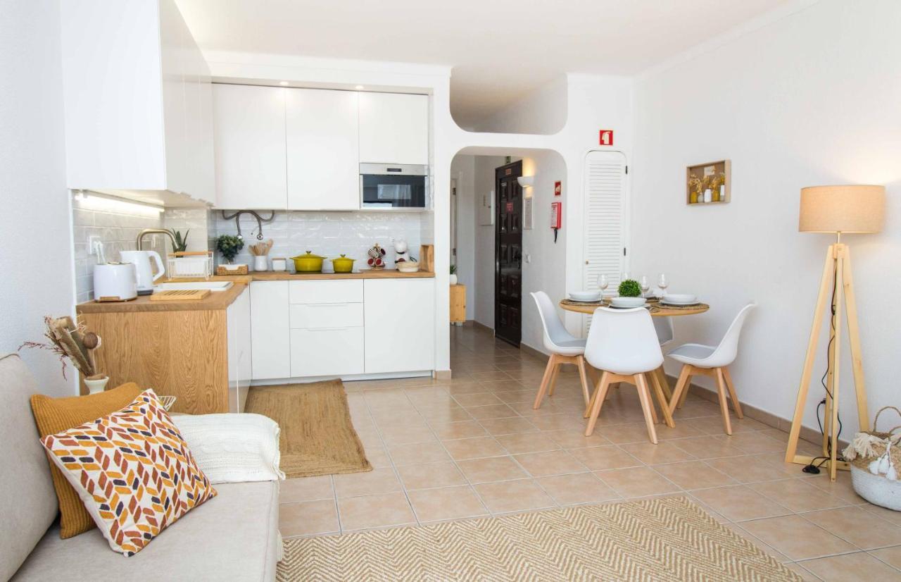Oura 7 Apartment อัลบูเฟรา ภายนอก รูปภาพ